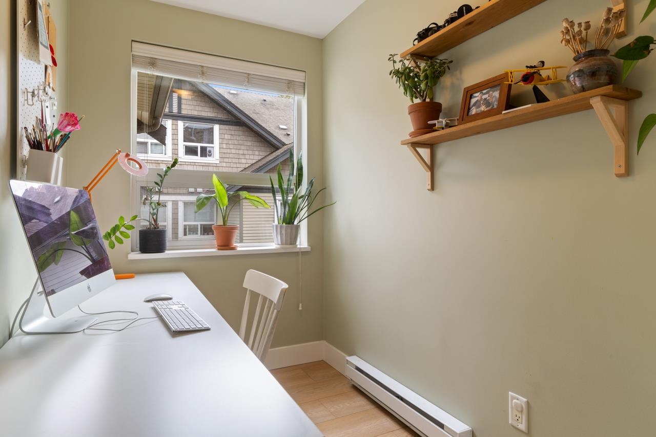 210 4458 Albert Street Burnaby, BC - 14