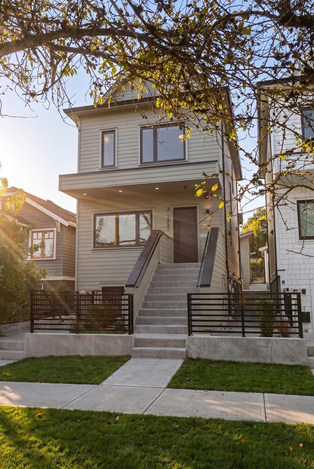 2 1937 Templeton Drive Vancouver, BC - 32