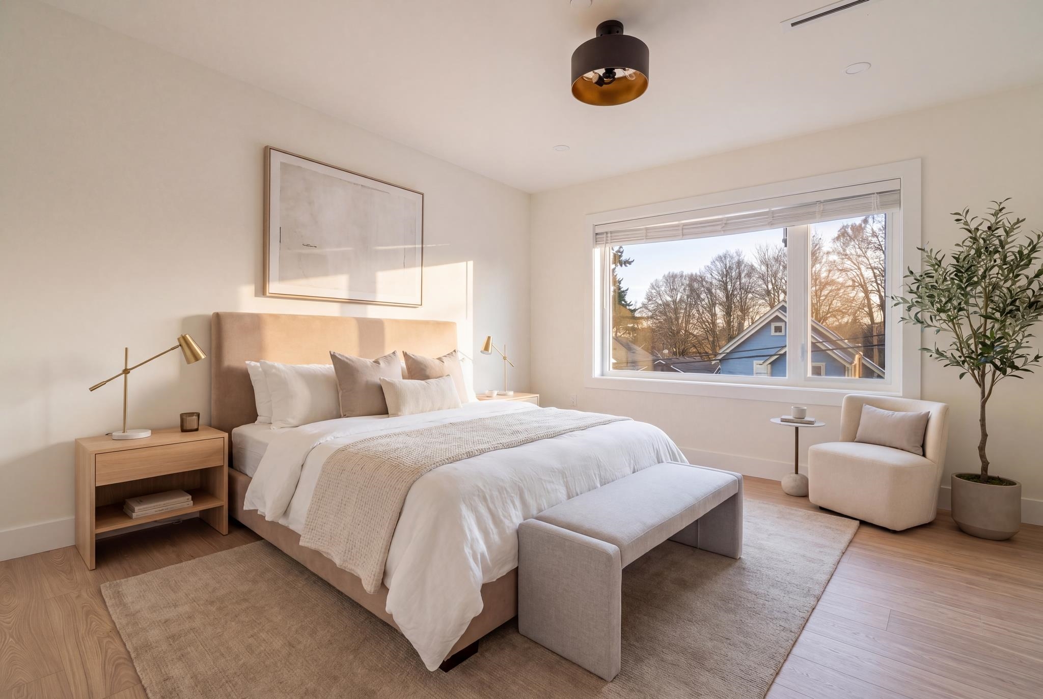 2055 E 4th Avenue Vancouver, BC - 20