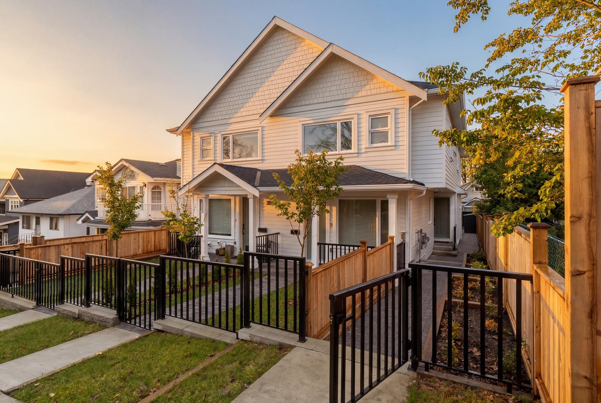 2055 E 4th Avenue Vancouver, BC - 30