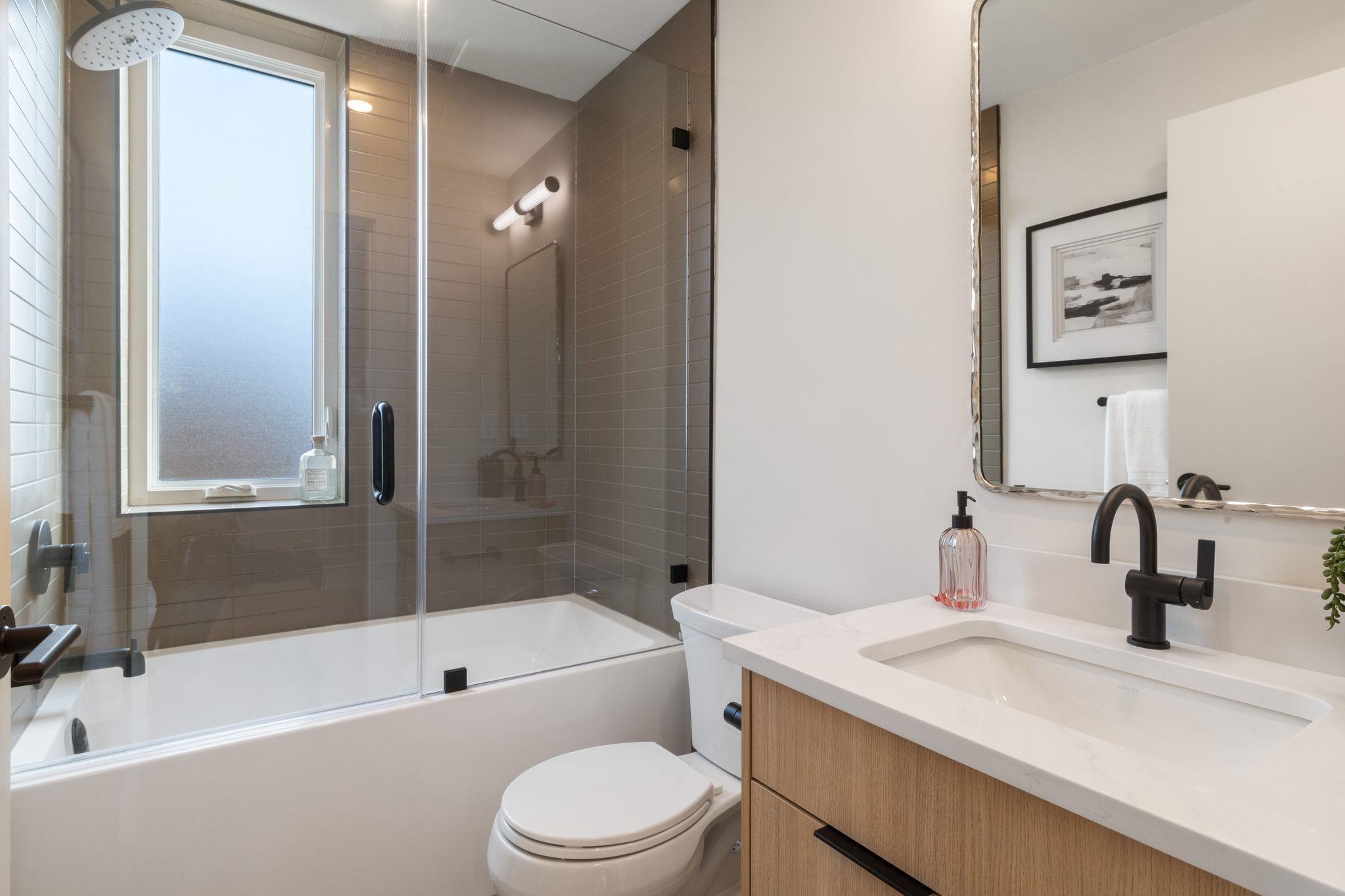 2 1937 Templeton Drive Vancouver, BC - 19