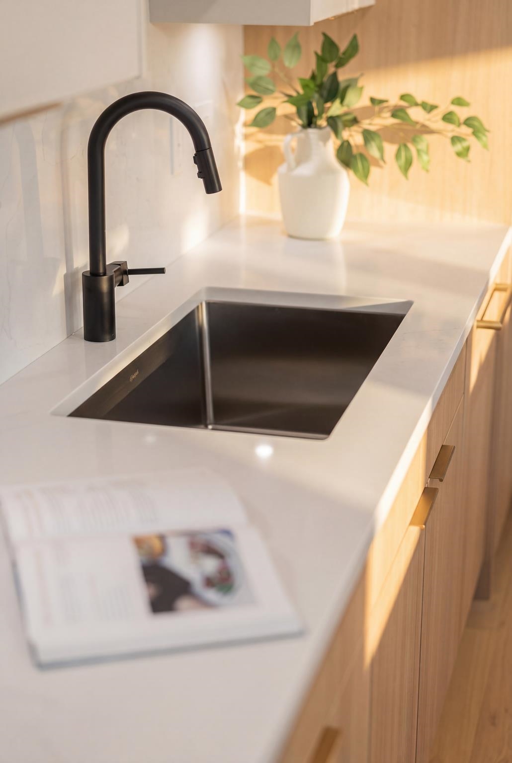 1 1937 Templeton Drive Vancouver, BC - 14