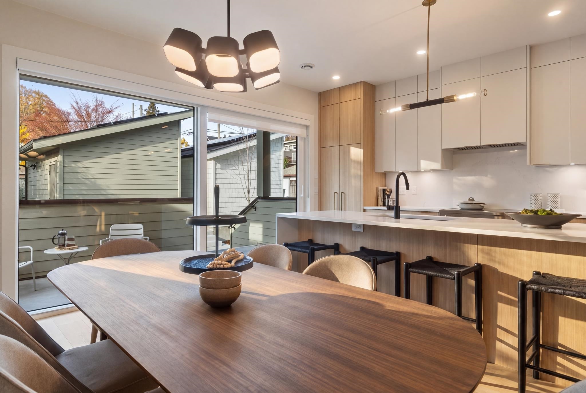 2 1937 Templeton Drive Vancouver, BC - 16