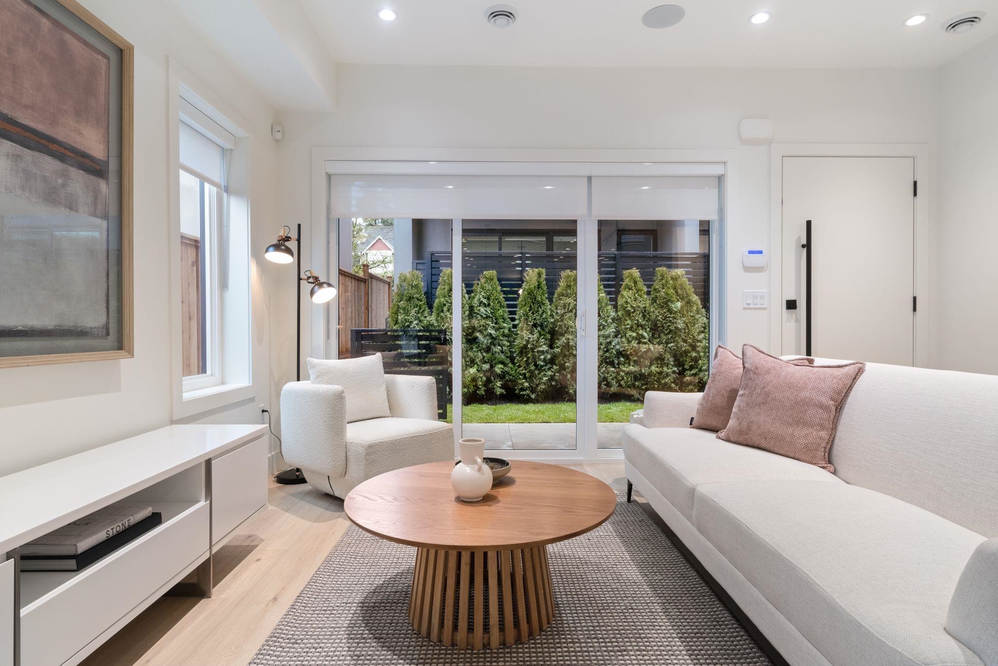 2 2539 Grant Street Vancouver, BC - 4