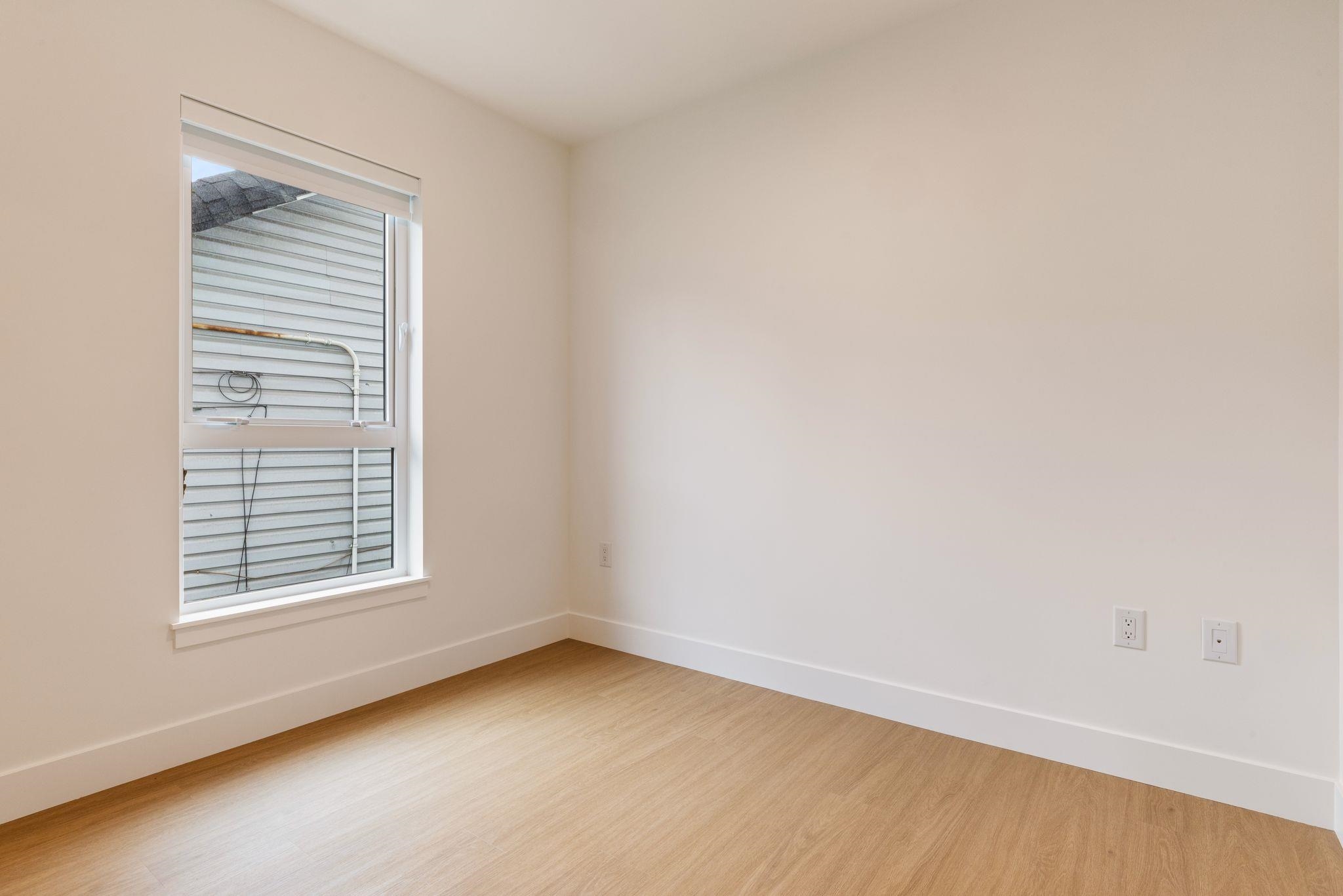 202 2235 E Broadway Vancouver, BC - 12