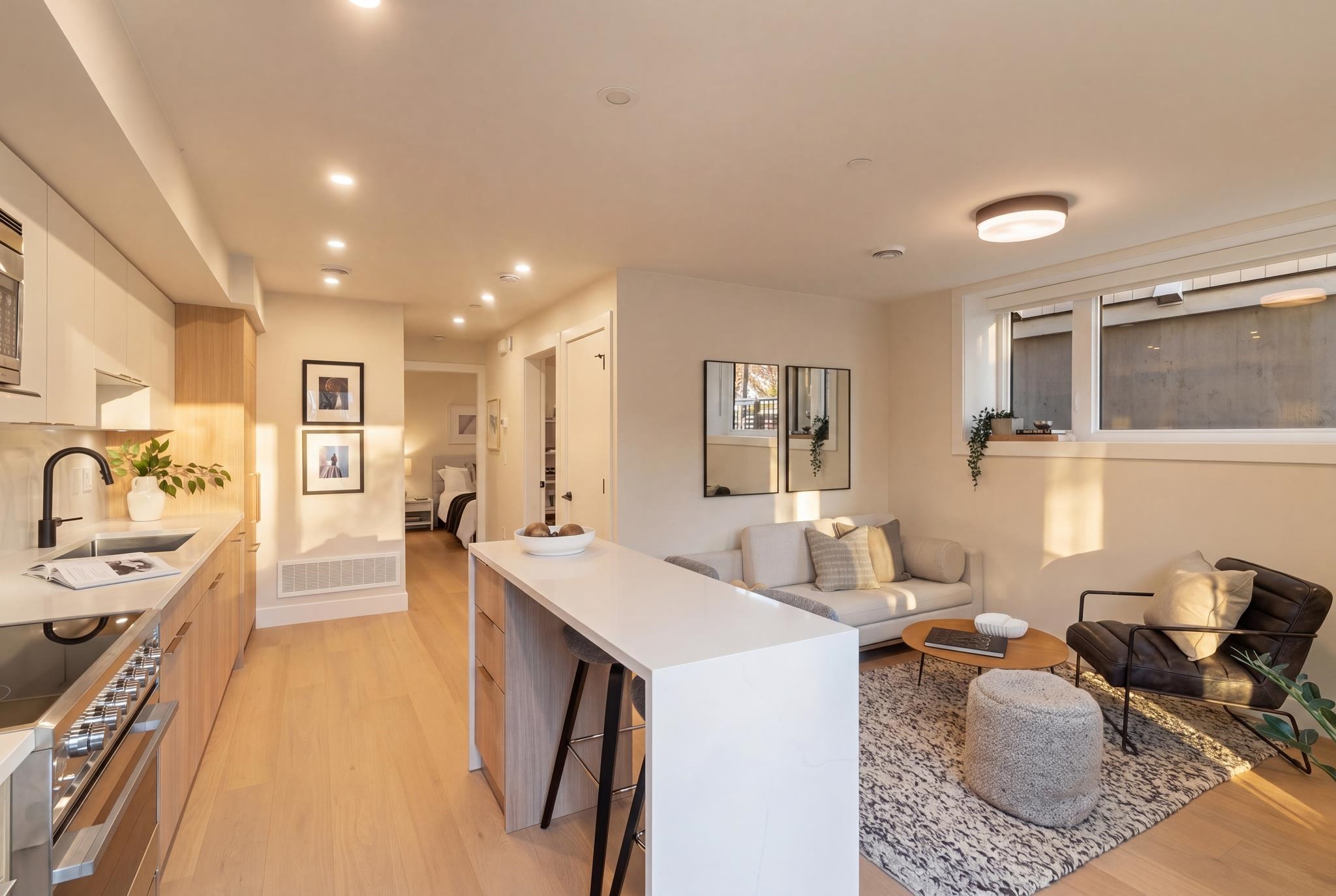 1 1937 Templeton Drive Vancouver, BC - 9