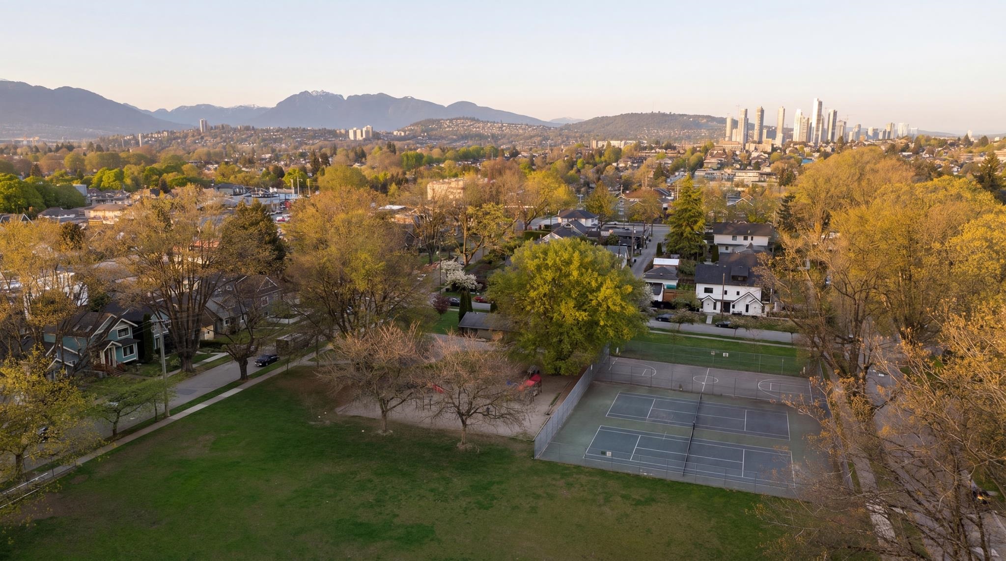 2 1937 Templeton Drive Vancouver, BC - 34