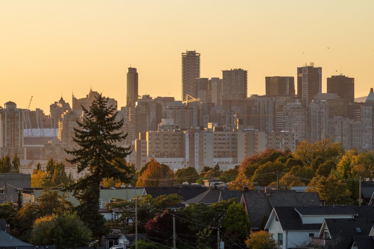 2049 E 4th Avenue Vancouver, BC - 28