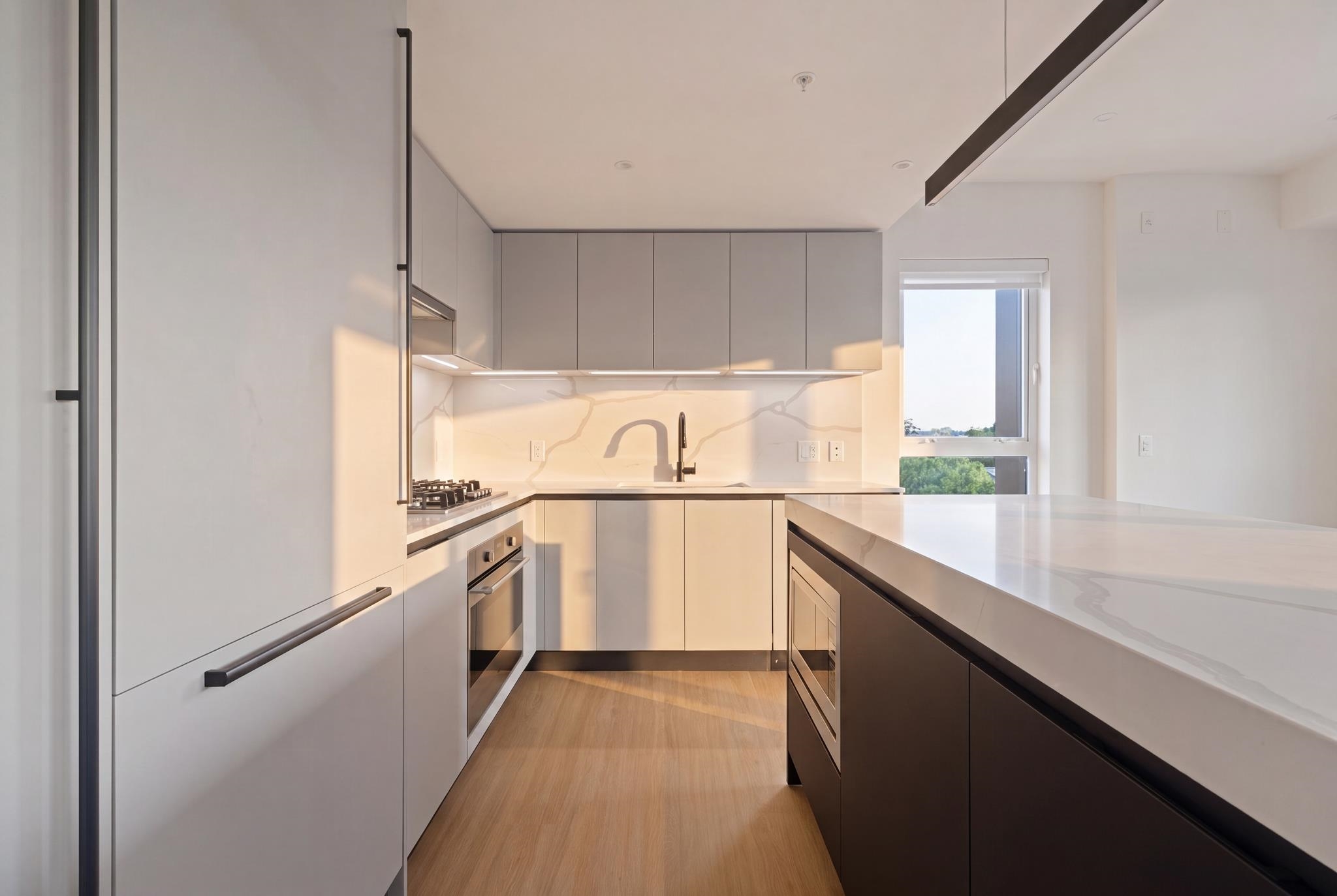 503 2235 E Broadway Vancouver, BC - 8