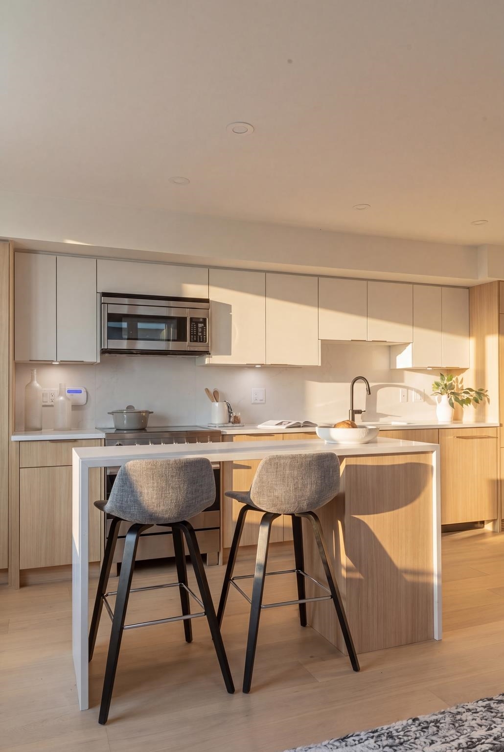 1 1937 Templeton Drive Vancouver, BC - 16