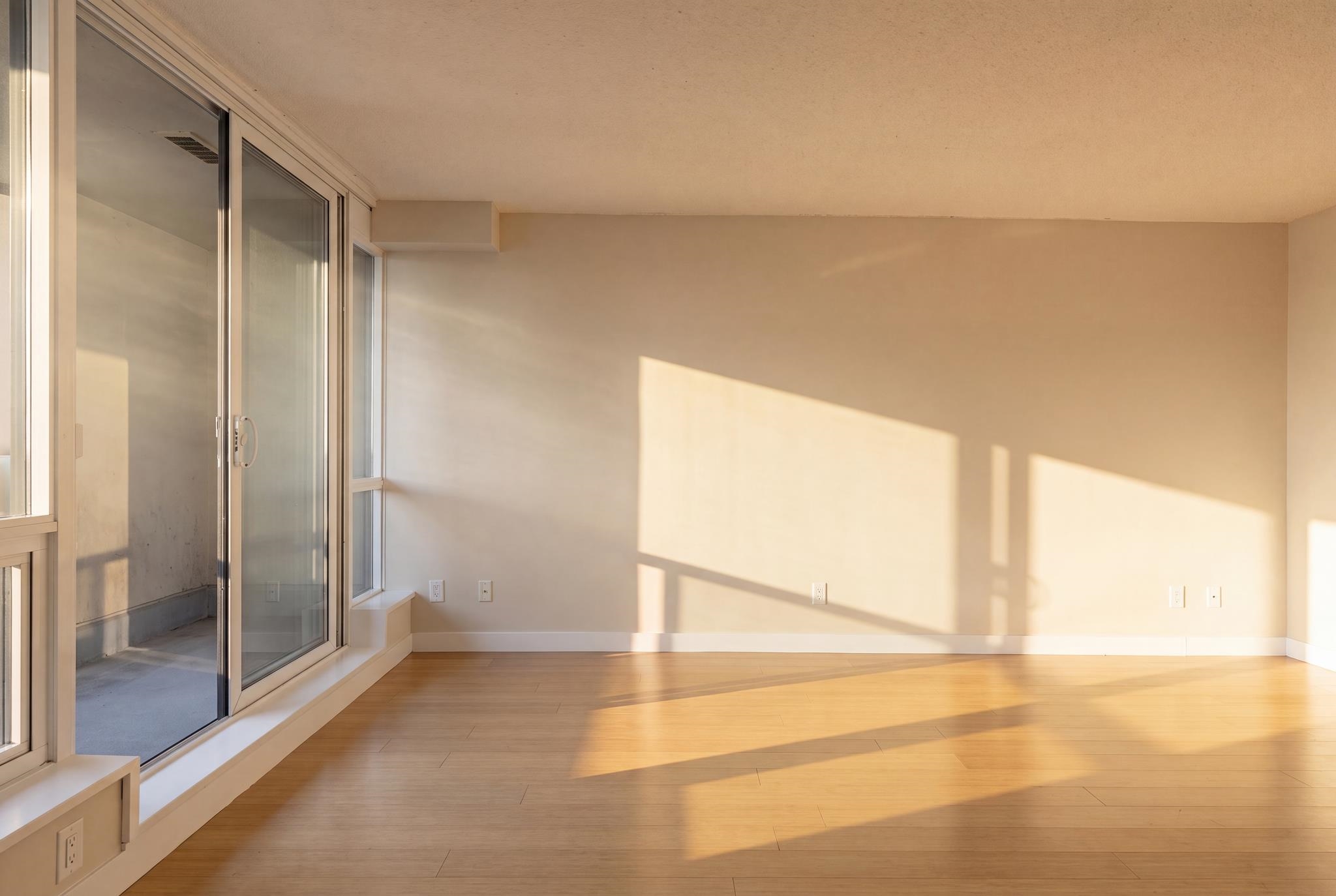 410 718 Main Street Vancouver, BC - 12