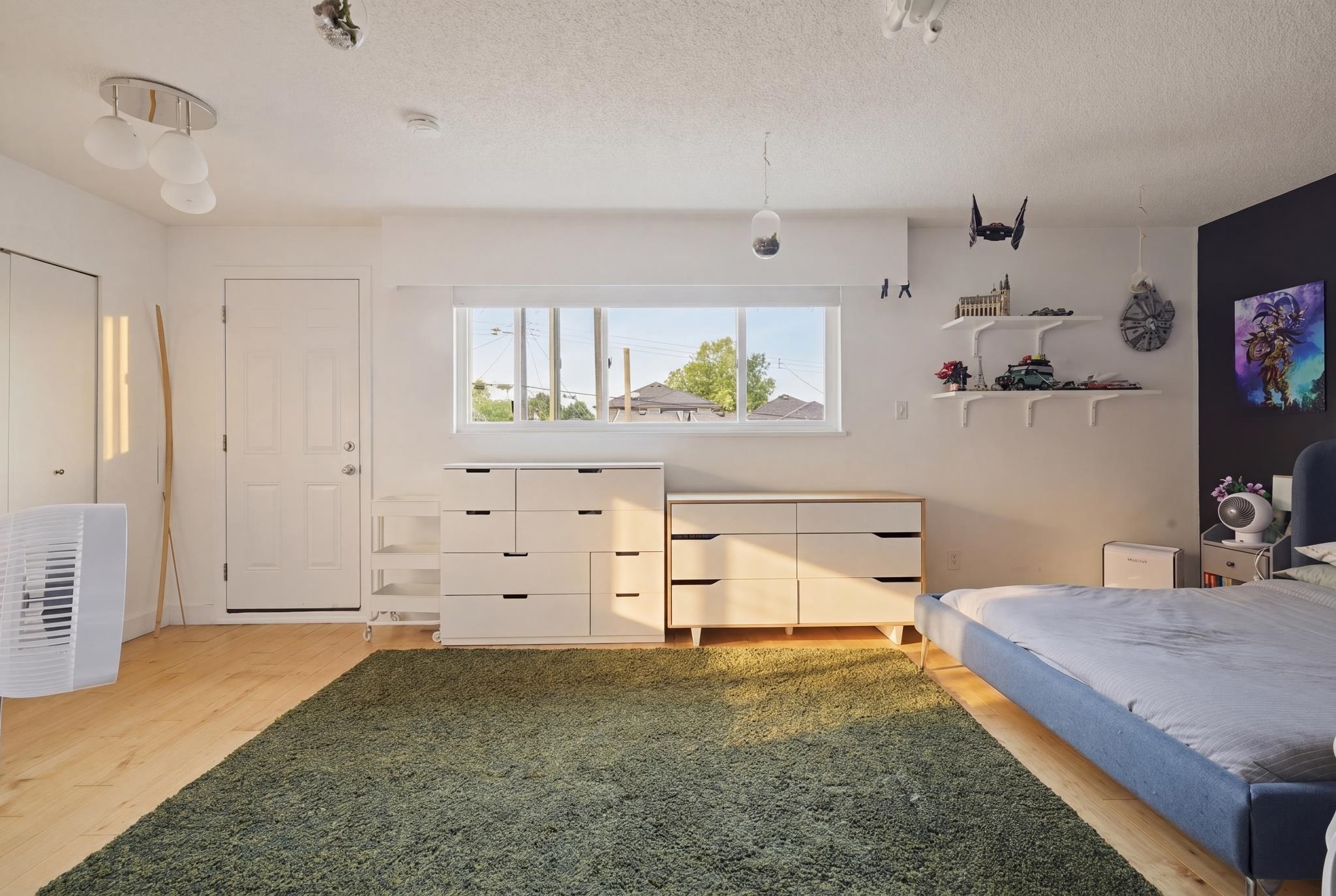 2554 E 7th Avenue Vancouver, BC - 17