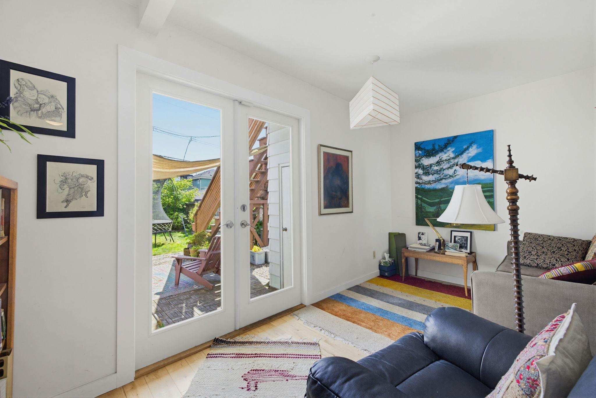 2554 E 7th Avenue Vancouver, BC - 28