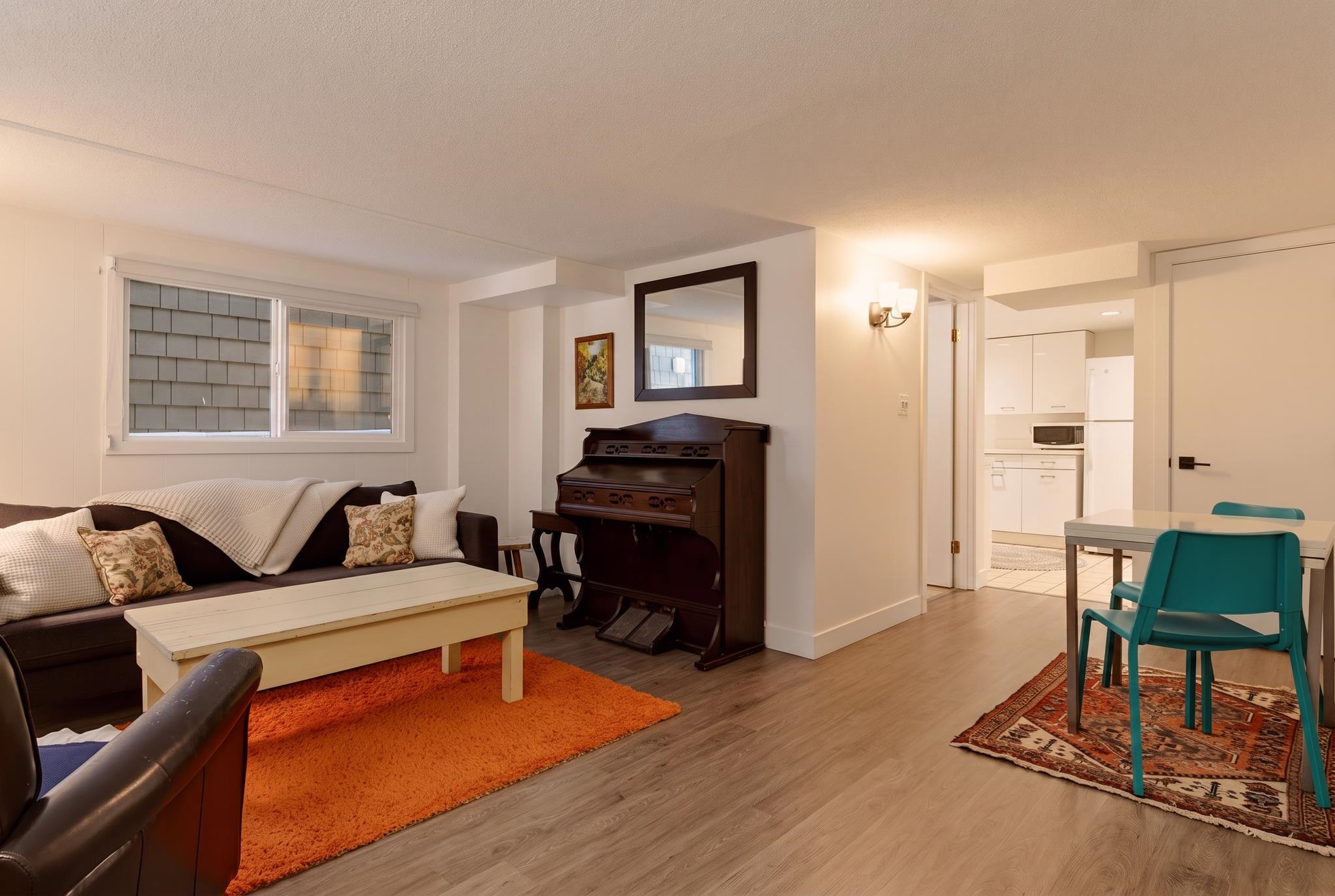 1955 E 8th Avenue Vancouver, BC - 31