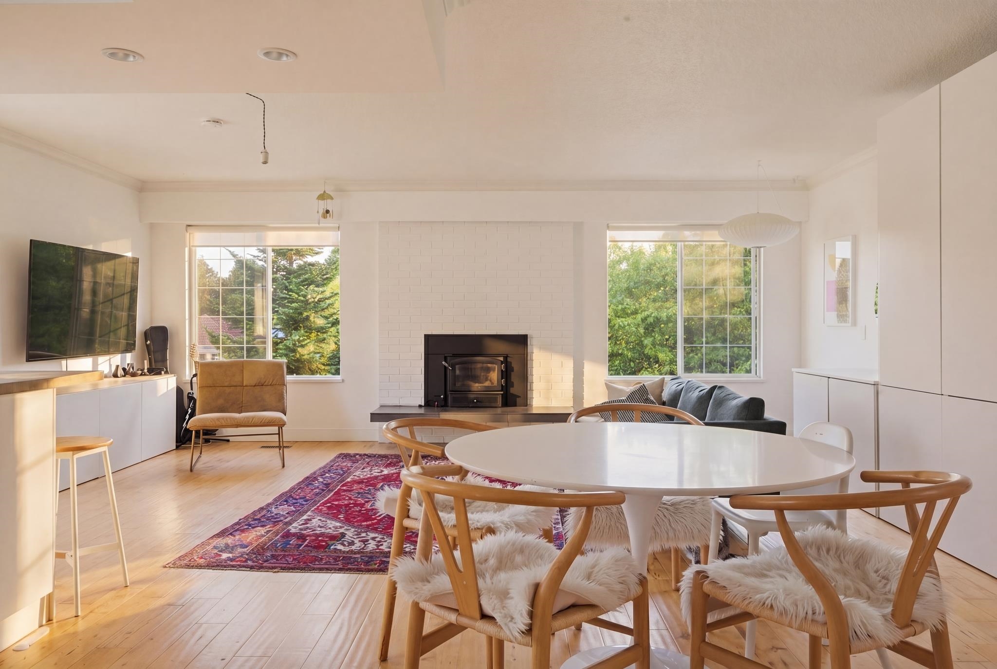 2554 E 7th Avenue Vancouver, BC - 3