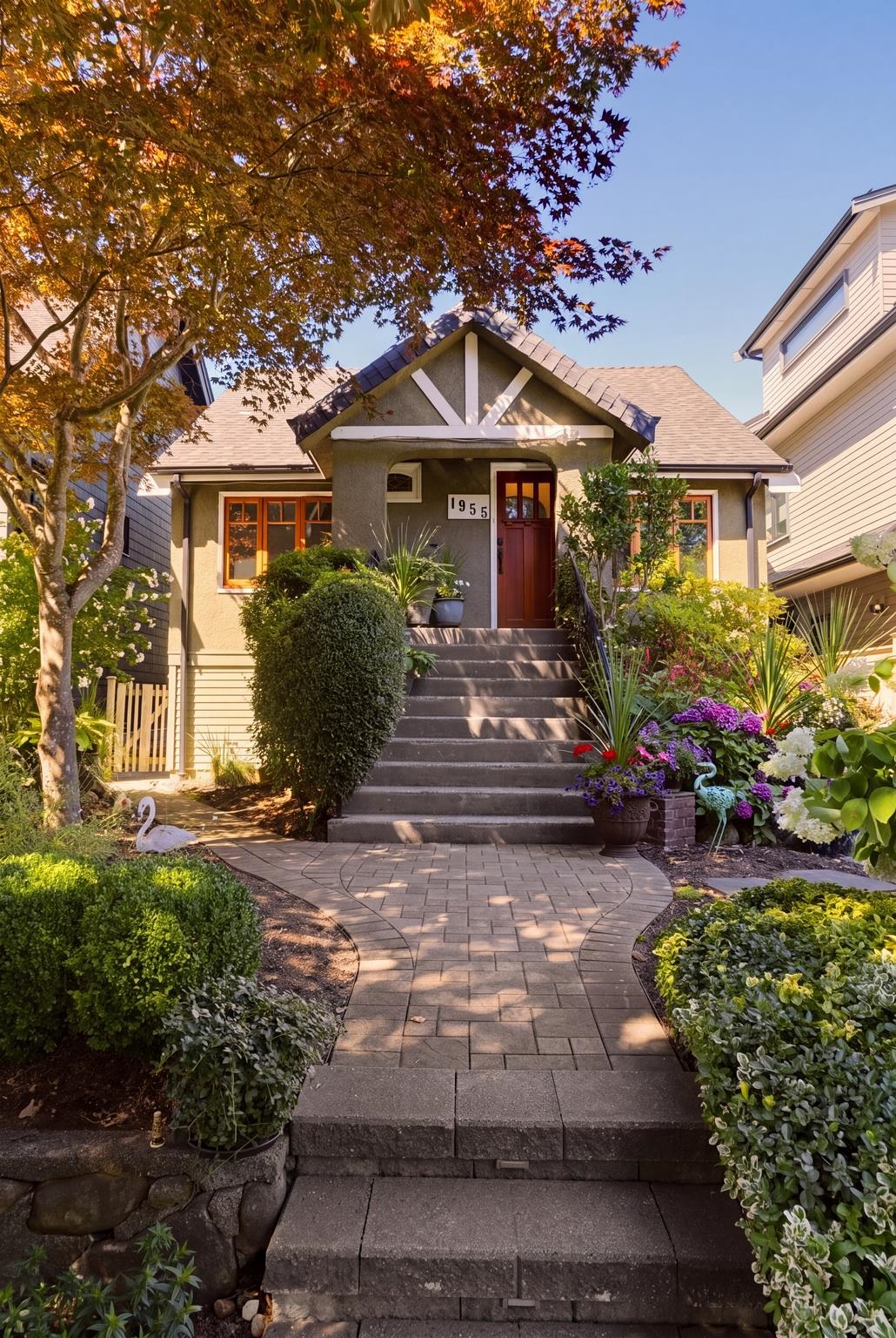 1955 E 8th Avenue Vancouver, BC - 34