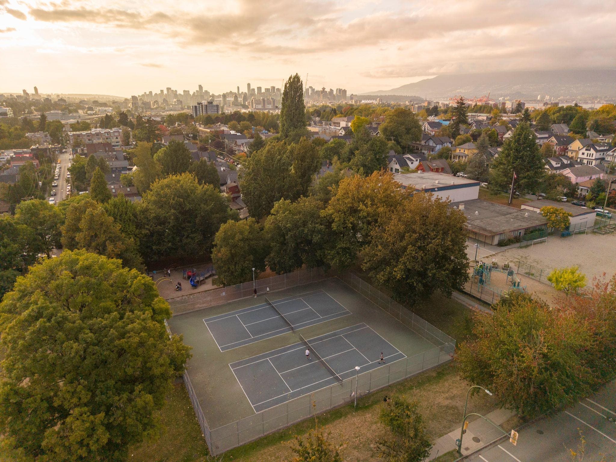 1970 E 6th Avenue Vancouver, BC - 35