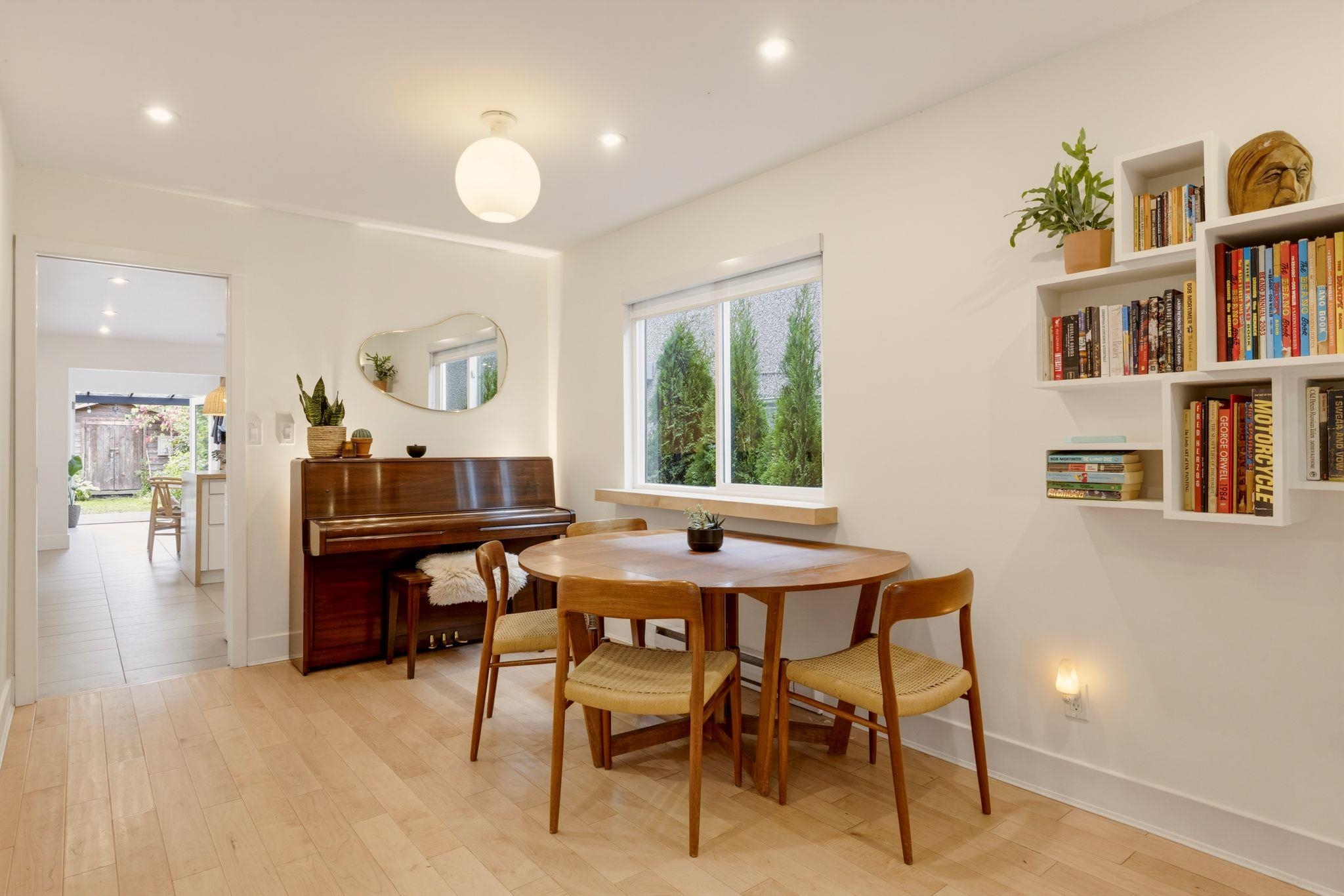 1762 E 15th Avenue Vancouver, BC - 18