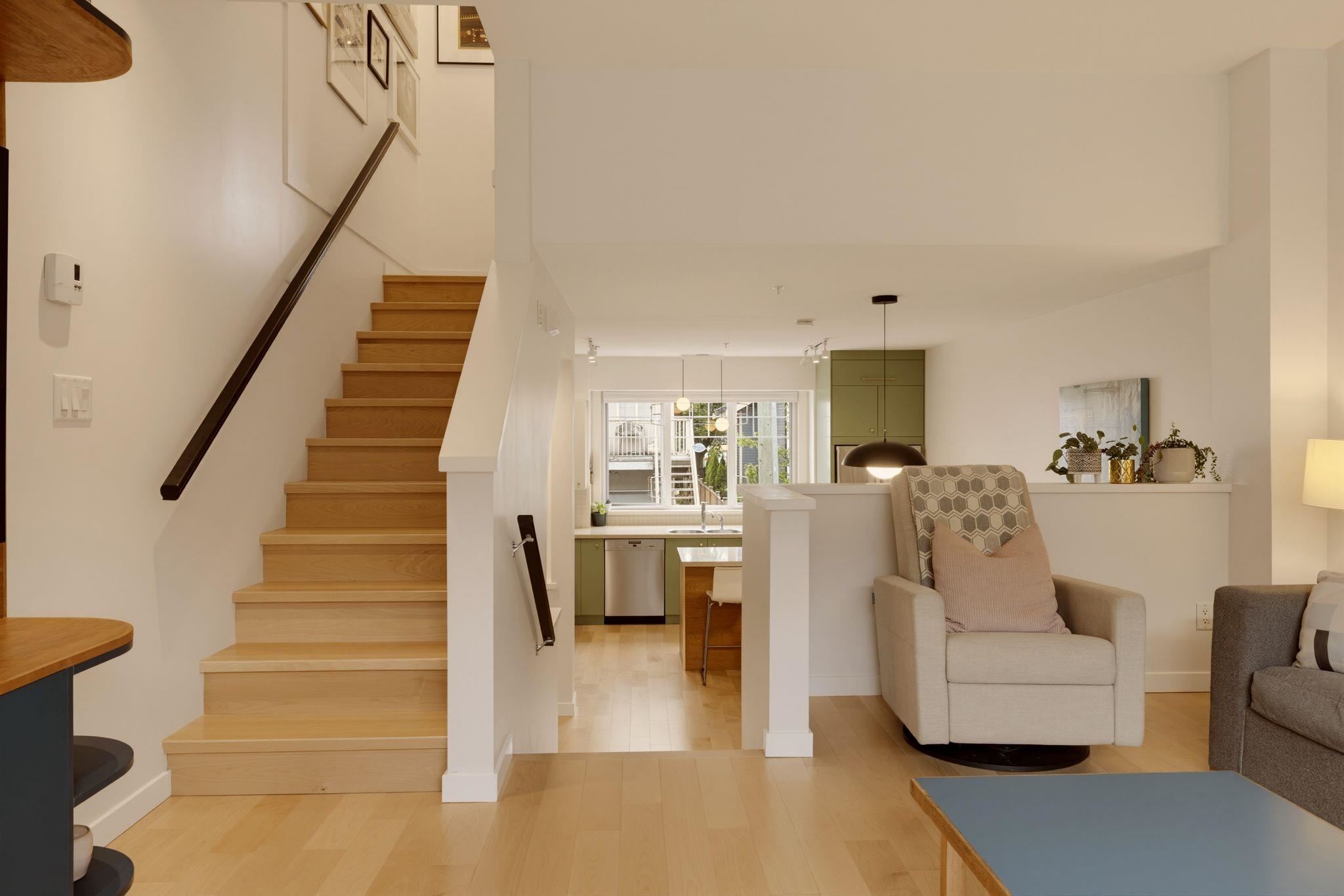 3882 Welwyn Street Vancouver, BC - 13