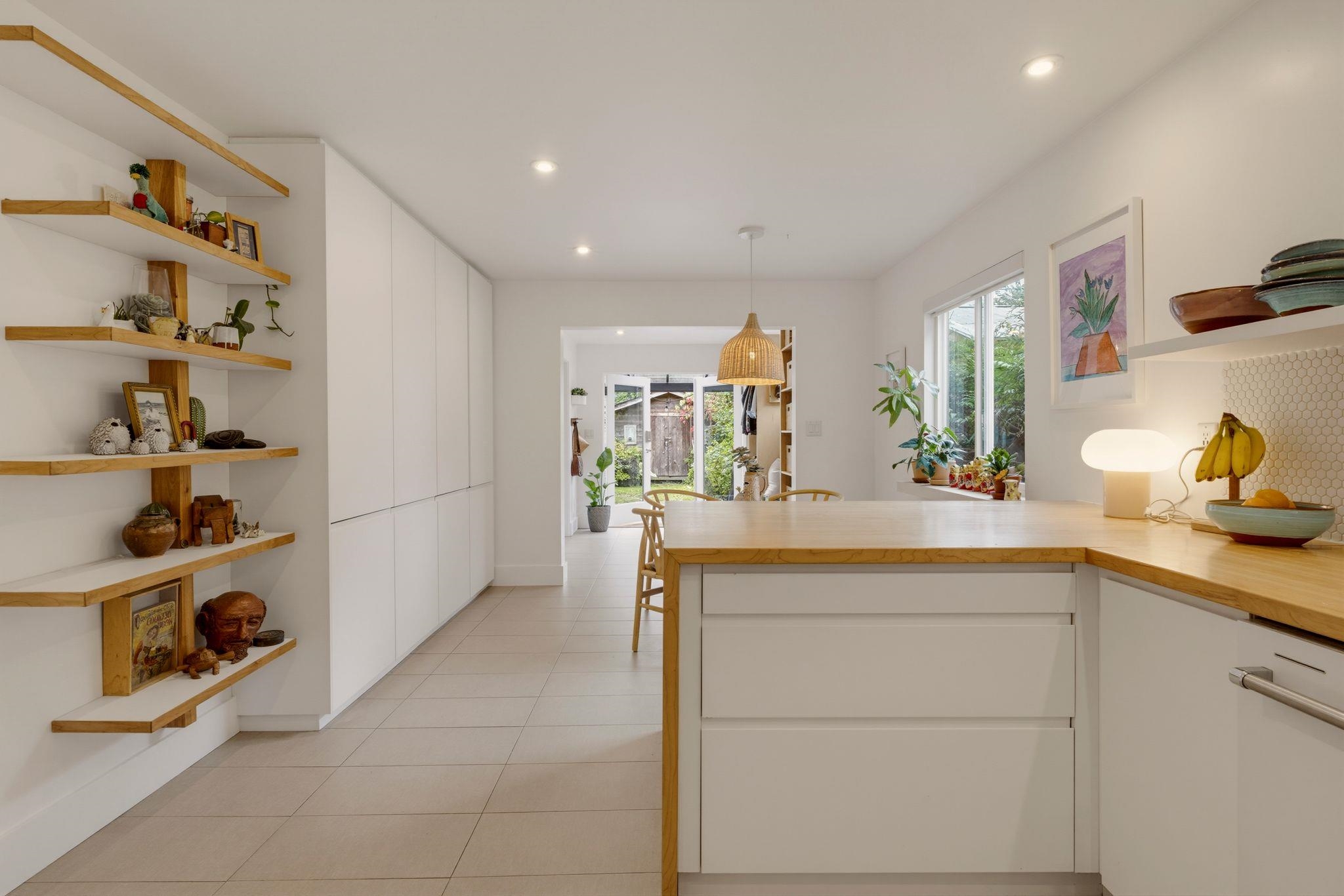 1762 E 15th Avenue Vancouver, BC - 3