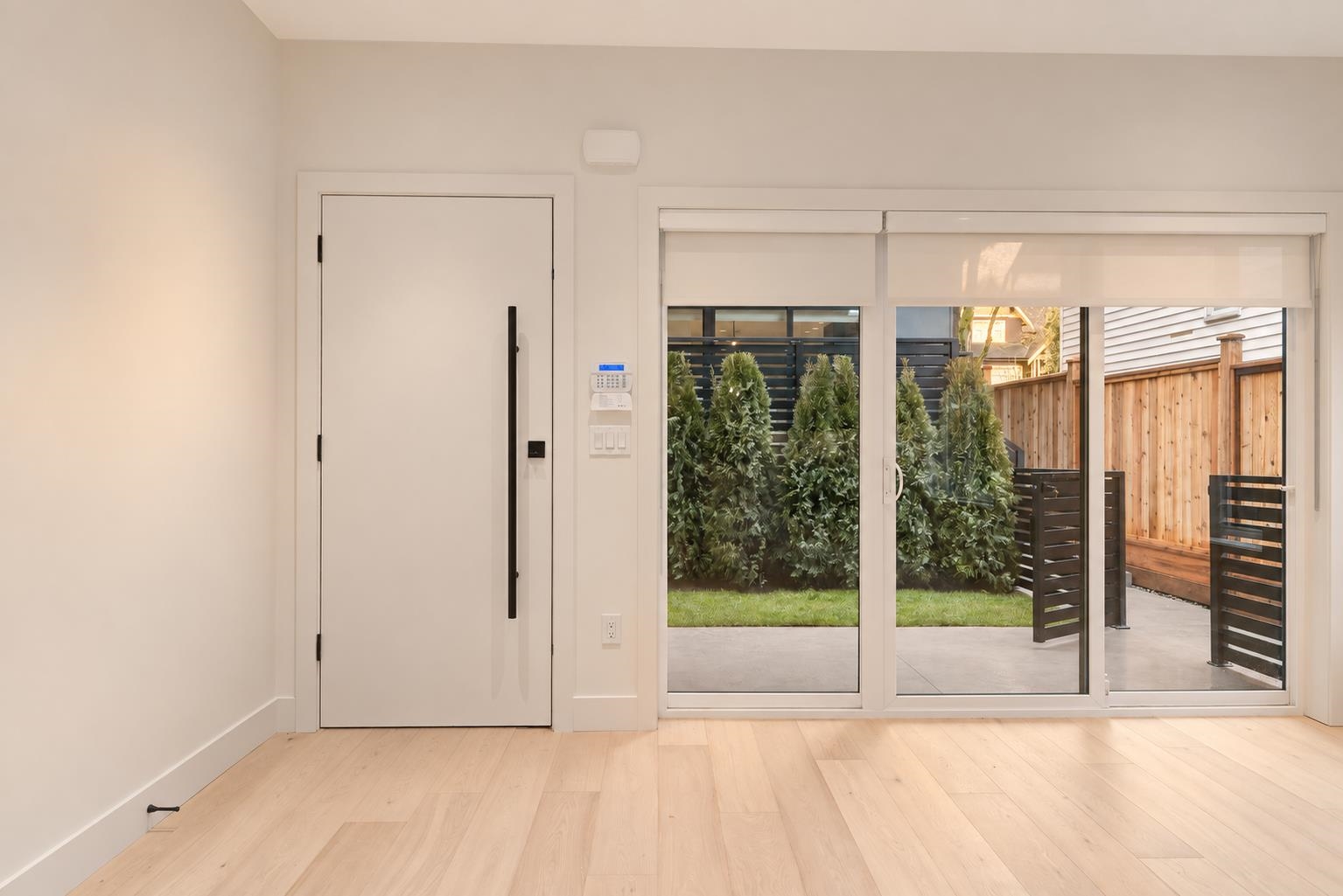 1 2539 Grant Street Vancouver, BC - 7