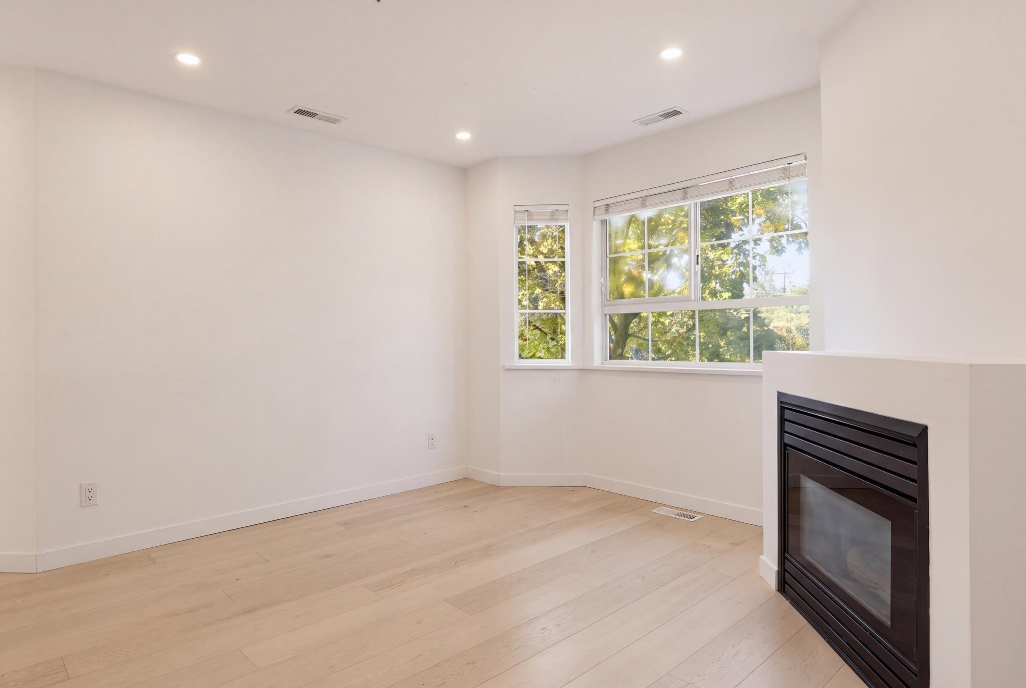 202 1520 Cotton Drive Vancouver, BC - 13